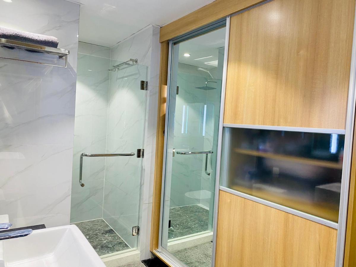Walking Street Condo Beautiful 1 King Bedroom Angeles Exteriér fotografie