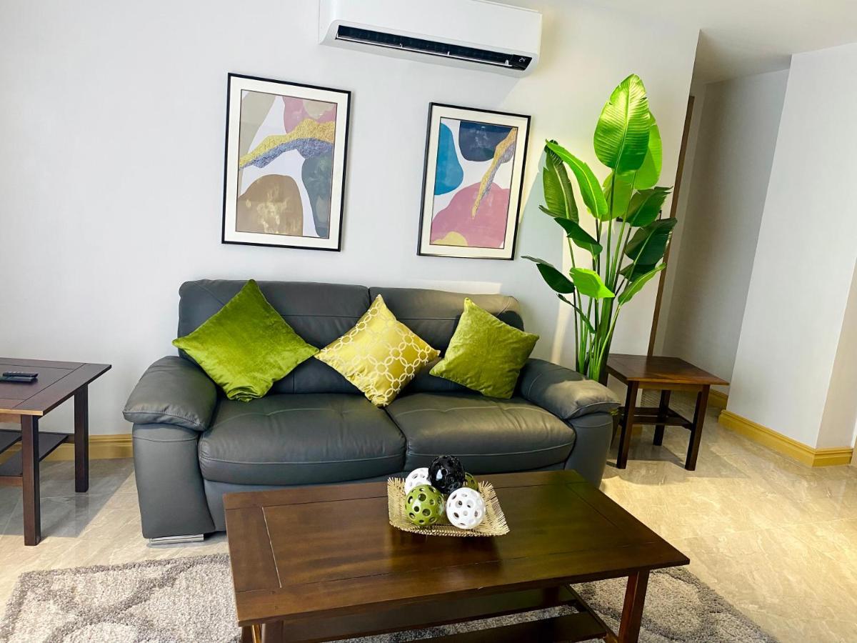 Walking Street Condo Beautiful 1 King Bedroom Angeles Exteriér fotografie